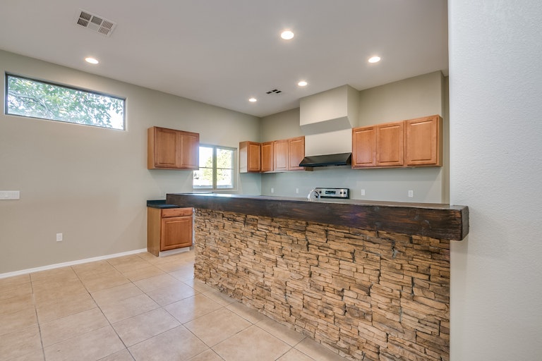 Photo 8 of 32 - 7936 E Jan Ave, Mesa, AZ 85209