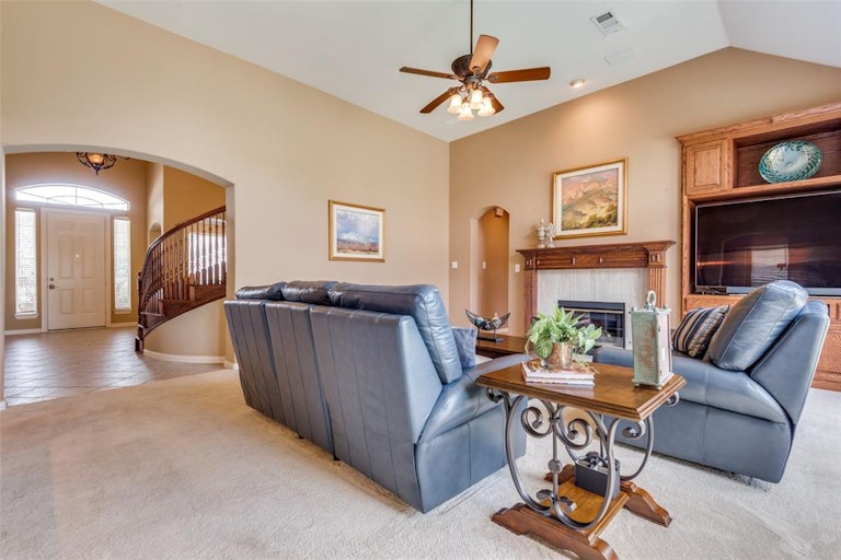 Photo 10 of 26 - 1604 Stone Crest Dr, Flower Mound, TX 75028