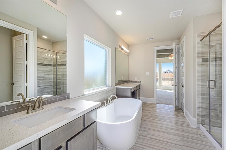 Photo 15 of 25 - 8707 Marina Alto Ln, Cypress, TX 77433