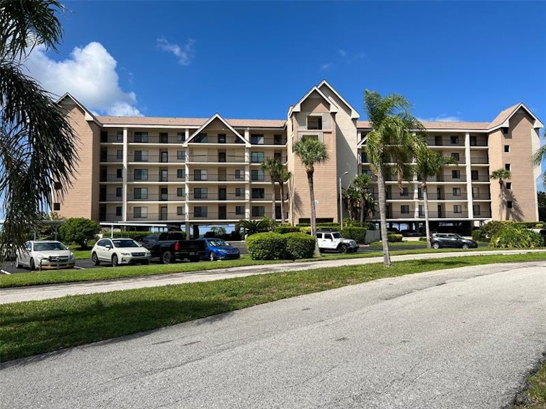 Photo 1 of 32 - 4550 Bay Blvd #1225, Port Richey, FL 34668