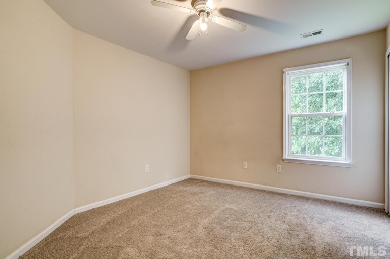 Photo 32 of 51 - 902 Widewaters Pkwy, Knightdale, NC 27545