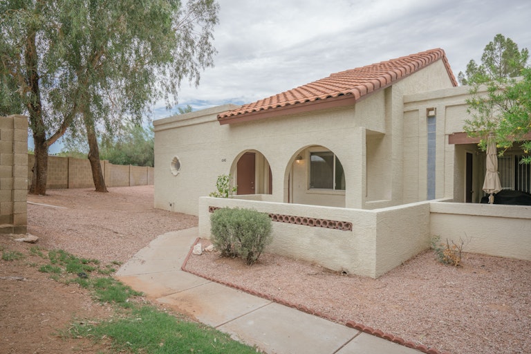 Photo 1 of 17 - 5136 E Evergreen St #1048, Mesa, AZ 85205