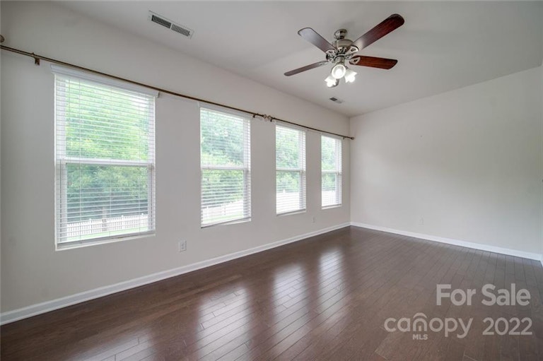 Photo 16 of 32 - 6727 Coral Rose Rd, Charlotte, NC 28277