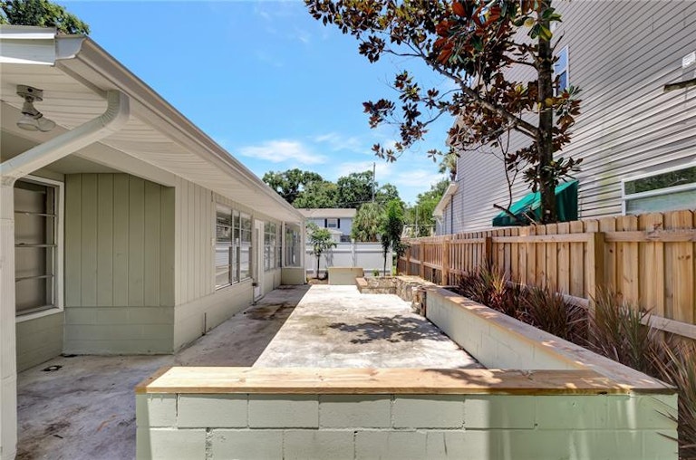 Photo 50 of 52 - 2302 S Arrawana Ave, Tampa, FL 33629