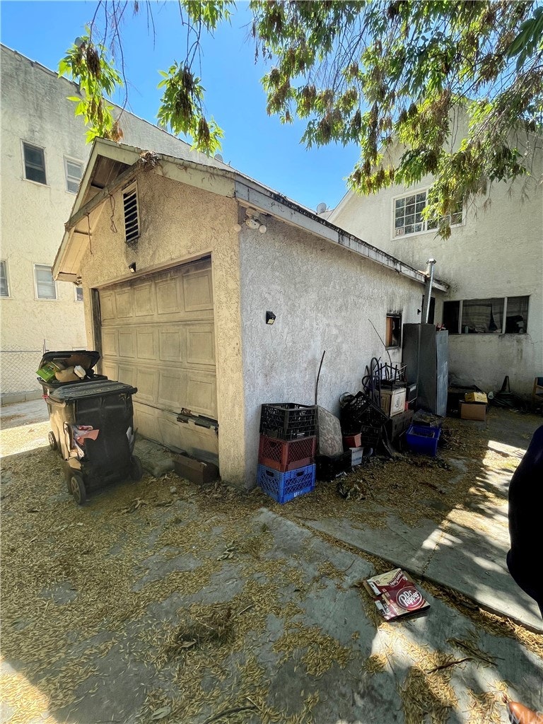 Photo 8 of 31 - 5415 Ash St, Los Angeles, CA 90042