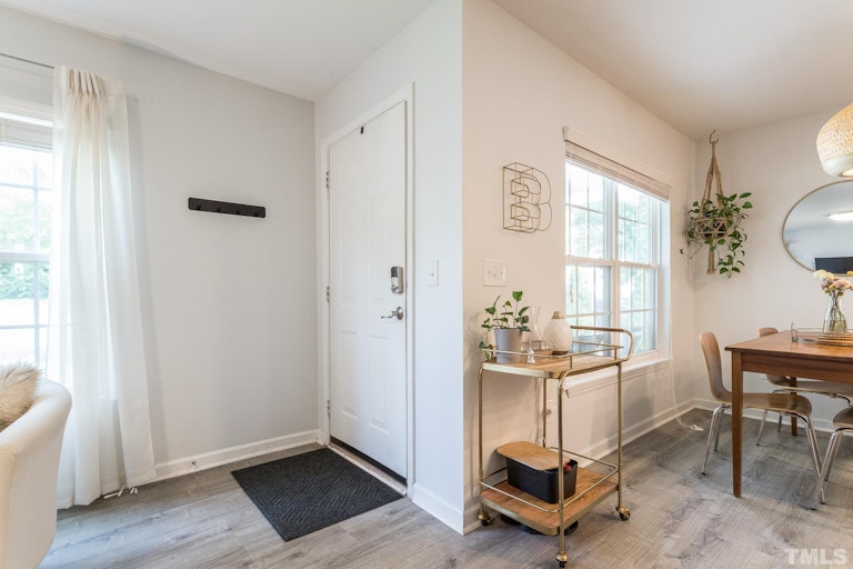Photo 5 of 25 - 114 N Blacknall St, Durham, NC 27703