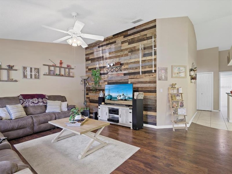 Photo 9 of 43 - 9031 Irondale Ln, Hudson, FL 34667