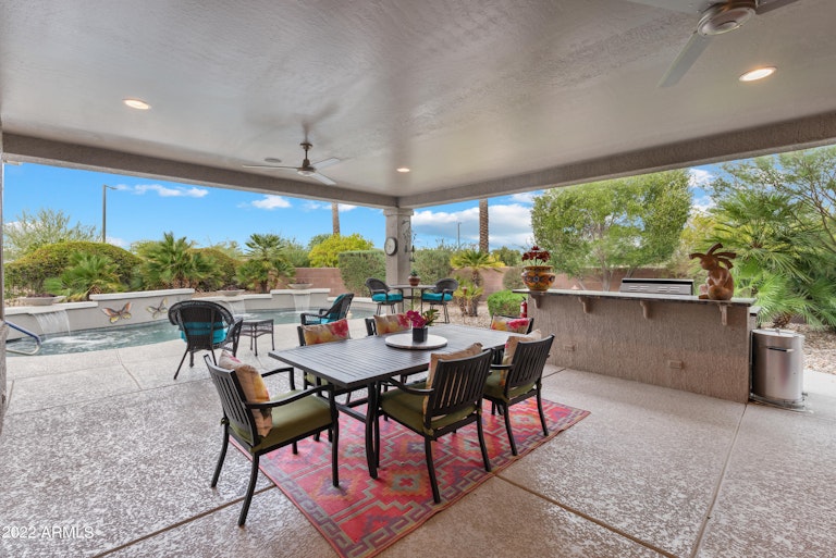 Photo 11 of 43 - 17101 W Gable End Ln, Surprise, AZ 85387