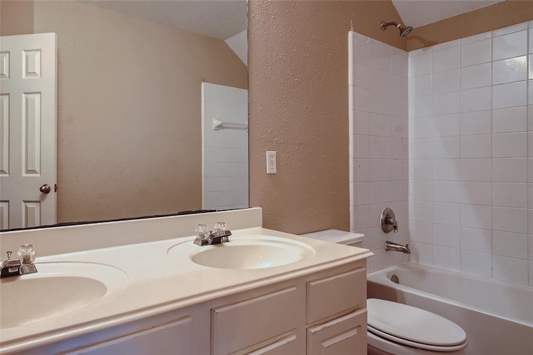 Photo 20 of 28 - 22993 Ridgemoor Estates Ct, Conroe, TX 77385