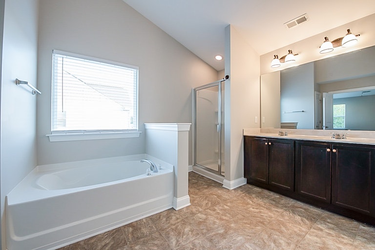 Photo 4 of 24 - 4920 Stonewood Pines Dr, Knightdale, NC 27545