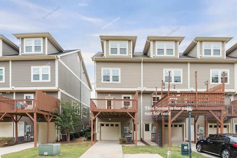 Photo 19 of 19 - 134 S Camellia St, Chapel Hill, NC 27516