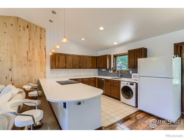 Photo 11 of 25 - 415 E Sutton Cir, Lafayette, CO 80026