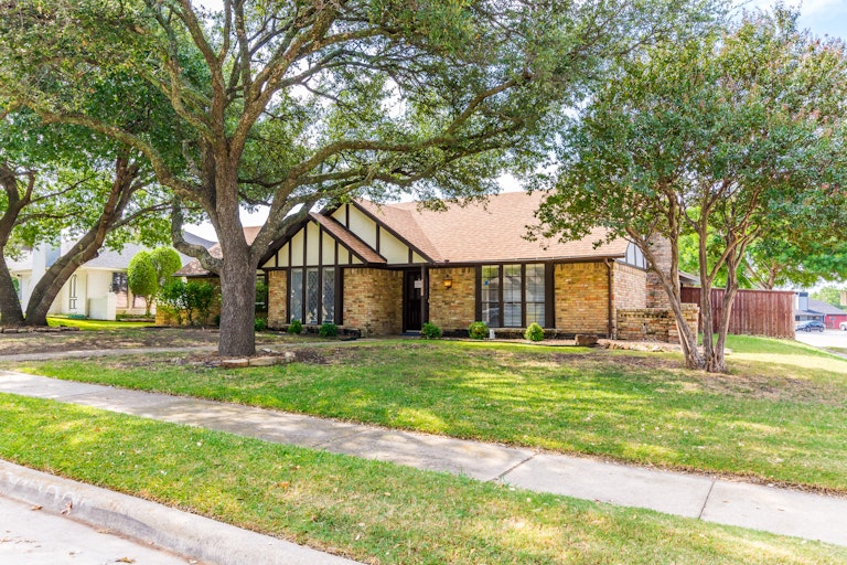 Photo 34 of 34 - 2836 Knollwood Dr, Plano, TX 75075
