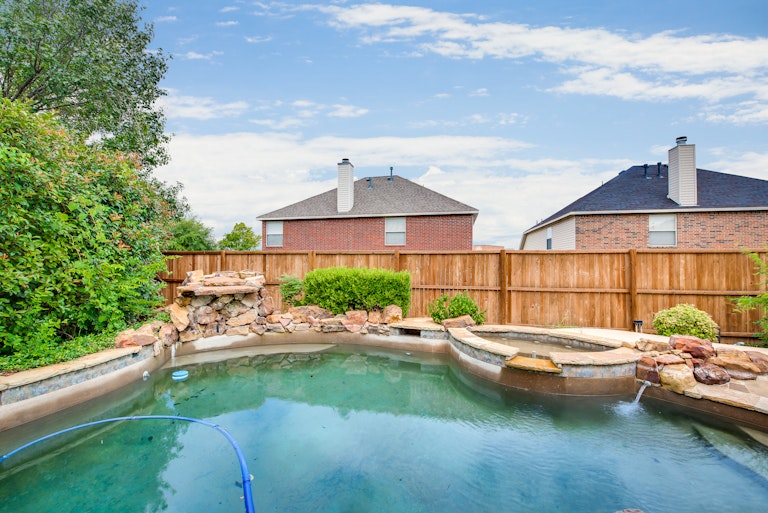 Photo 41 of 45 - 2204 Sheldon Dr, McKinney, TX 75072