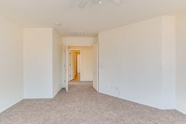 Photo 14 of 30 - 13162 W Clarendon Ave, Litchfield Park, AZ 85340