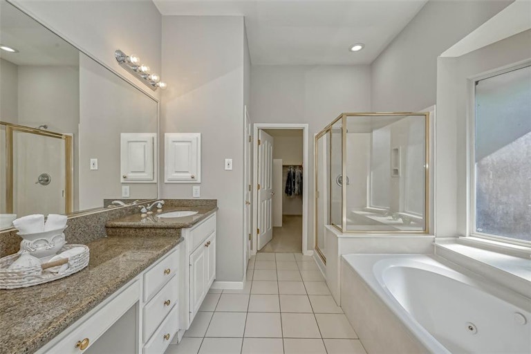 Photo 19 of 48 - 4210 Ruttand Park Ln, Katy, TX 77450