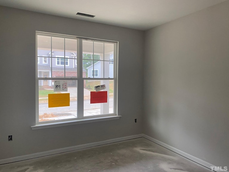 Photo 2 of 9 - 1624 Wilde Bnd, Apex, NC 27523