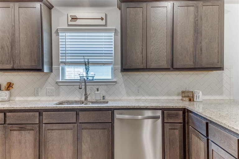 Photo 16 of 36 - 420 Cowboy Way, Anna, TX 75409