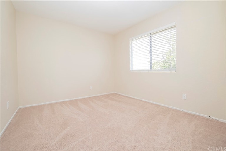 Photo 23 of 25 - 7306 Yellow Jasmine Dr, Highland, CA 92346