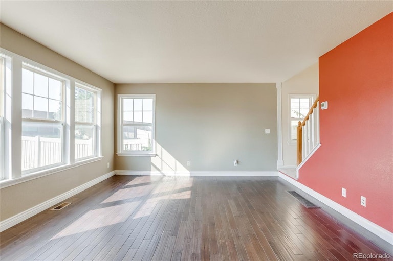 Photo 12 of 40 - 10712 Dayton Way, Commerce City, CO 80640