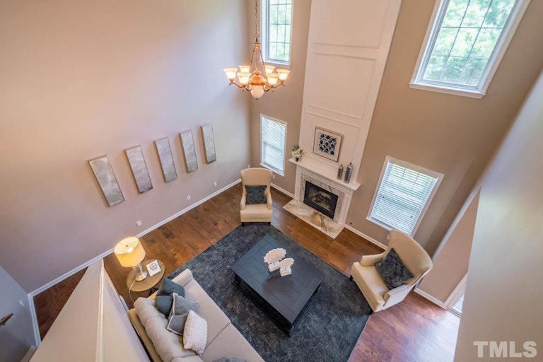 Photo 11 of 46 - 5 Ingram Ct, Durham, NC 27713