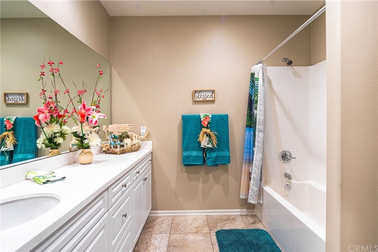 Photo 10 of 24 - 30573 Arrow Leaf Ln, Murrieta, CA 92563