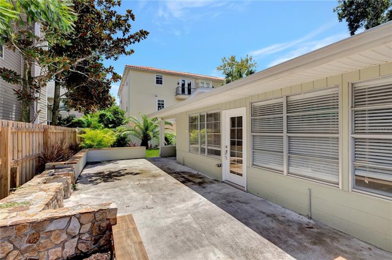Photo 48 of 52 - 2302 S Arrawana Ave, Tampa, FL 33629
