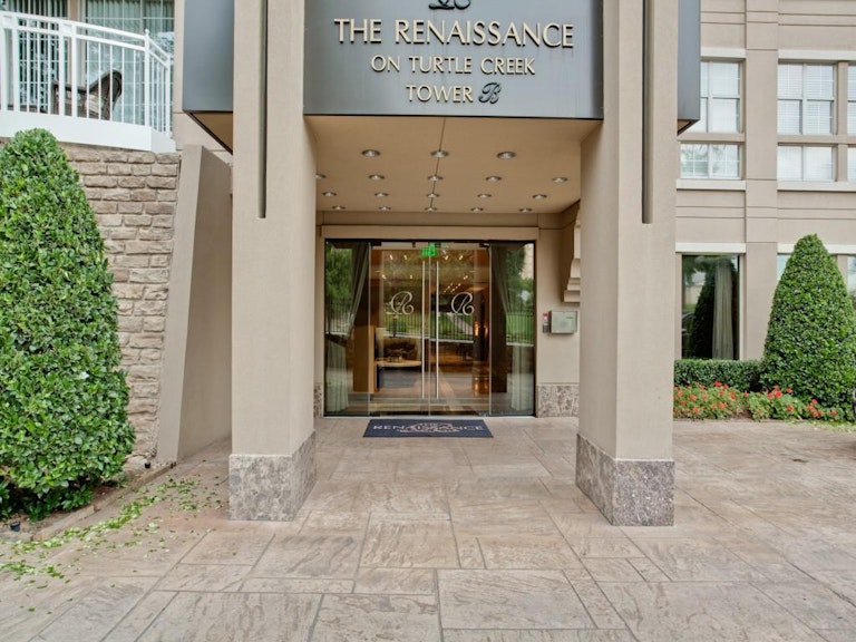 Photo 4 of 33 - 3225 Turtle Creek Blvd #1429, Dallas, TX 75219