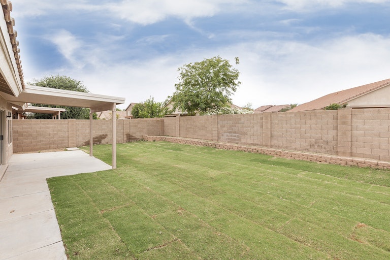 Photo 20 of 21 - 15000 W Honeysuckle Ln, Surprise, AZ 85374