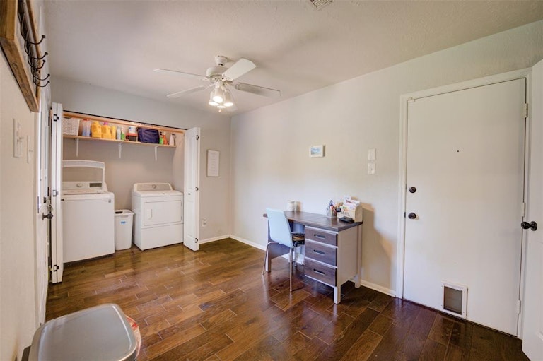 Photo 28 of 48 - 4918 Dobbin Springs Ln, Kingwood, TX 77345