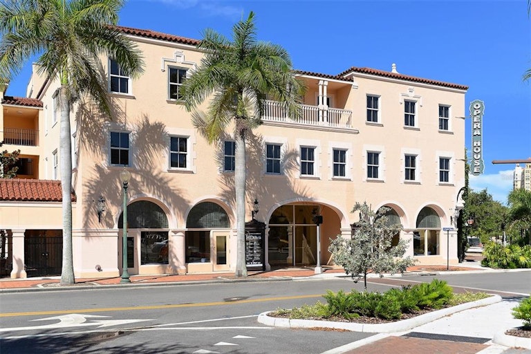Photo 38 of 67 - 1720 Chester Ave, Sarasota, FL 34234
