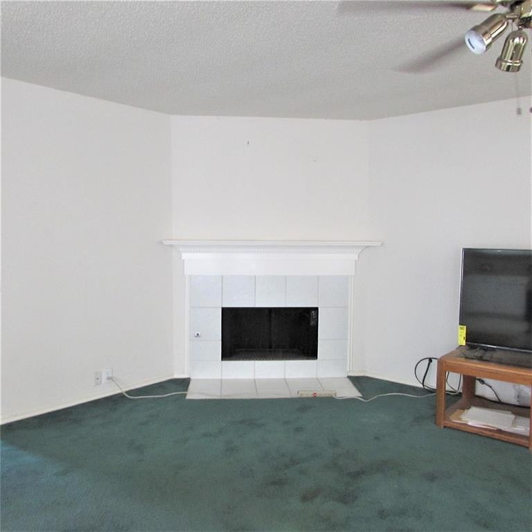Photo 15 of 32 - 1345 Mill Wood Ln, Garland, TX 75040