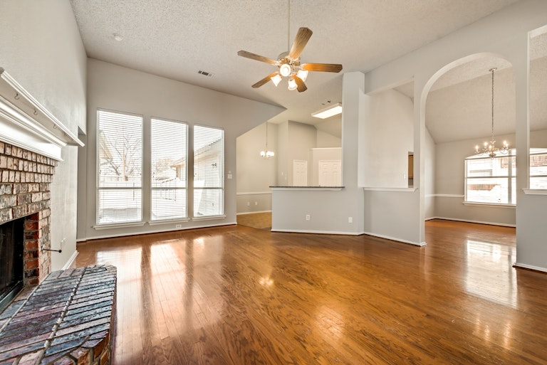 Photo 12 of 28 - 2705 Granite Ave, Sachse, TX 75048