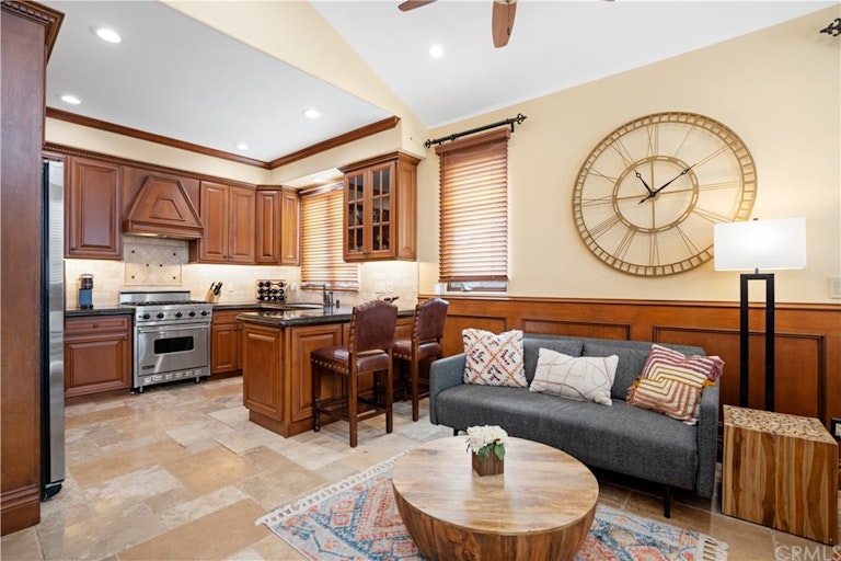 Photo 21 of 28 - 133 Agate Ave, Newport Beach, CA 92662