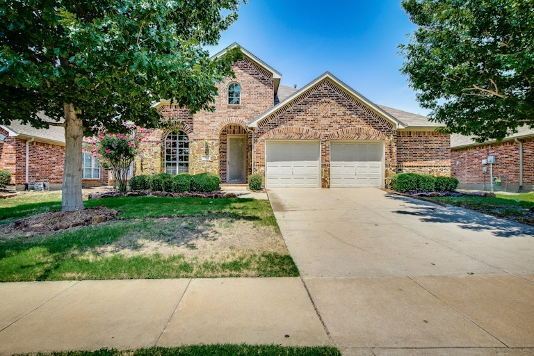 Photo 2 of 31 - 2441 Deerwood Dr, Little Elm, TX 75068