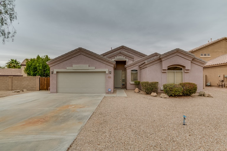 Photo 1 of 30 - 20416 N 93rd Ave, Peoria, AZ 85382