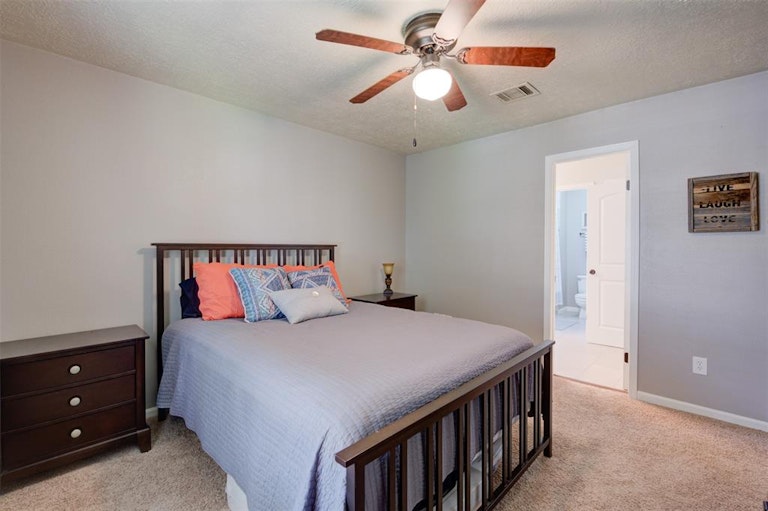 Photo 39 of 48 - 4918 Dobbin Springs Ln, Kingwood, TX 77345