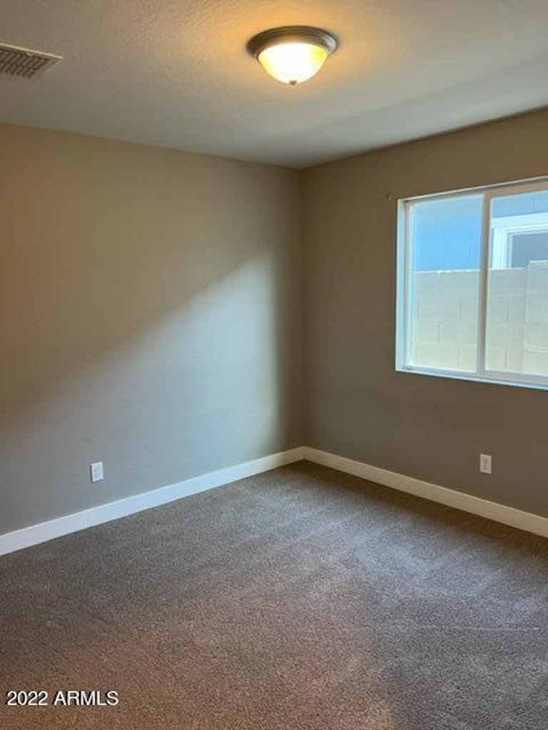 Photo 18 of 23 - 5033 S 11th Pl, Phoenix, AZ 85040