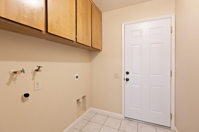 Photo 33 of 38 - 5030 Strasbourg Way, Sacramento, CA 95842