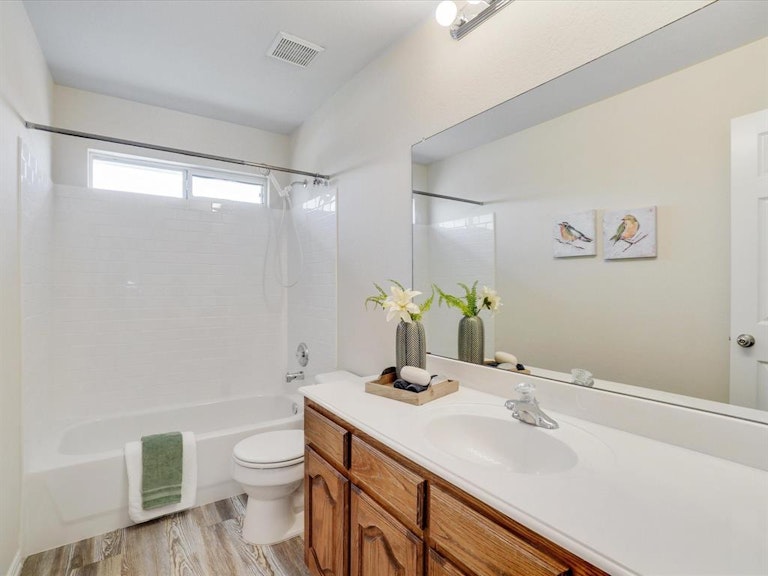 Photo 28 of 36 - 3720 Neptune Cir, Frisco, TX 75033