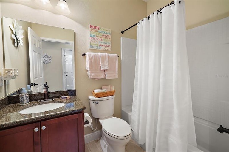 Photo 22 of 39 - 30213 Hackney Loop, Mount Dora, FL 32757