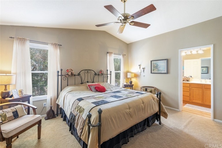 Photo 18 of 38 - 1335 Longwood Pines Ln, Corona, CA 92881