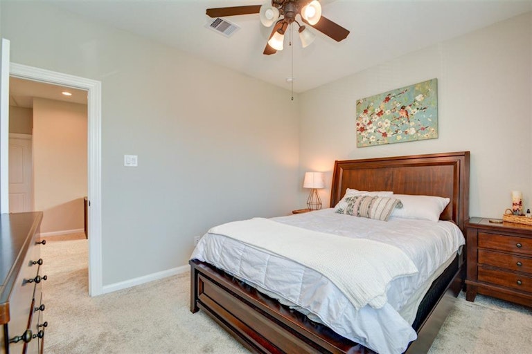 Photo 27 of 33 - 10009 Granary Dr, Houston, TX 77080