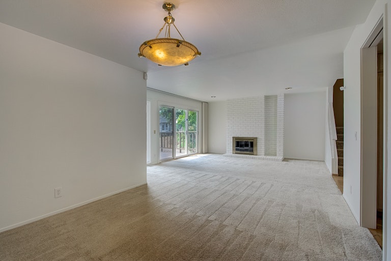 Photo 13 of 35 - 8884 Bluff Ln, Fair Oaks, CA 95628