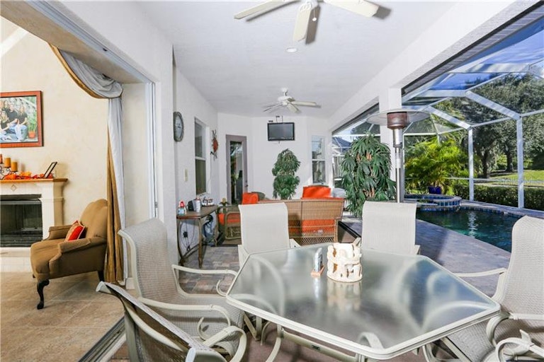 Photo 23 of 25 - 10128 Woodborne Pl, Bradenton, FL 34202