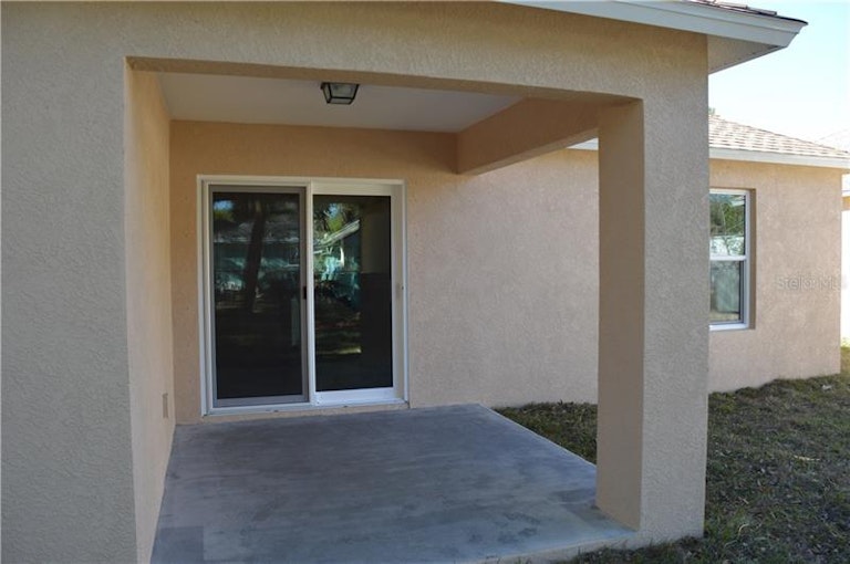 Photo 8 of 8 - 5031 Betty St N, Saint Petersburg, FL 33709