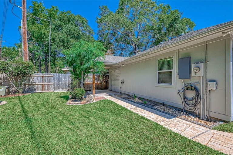 Photo 35 of 48 - 4210 Ruttand Park Ln, Katy, TX 77450