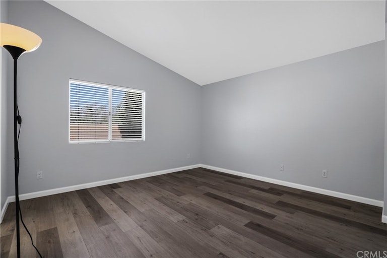 Photo 12 of 34 - 2091 Roanoke St, San Jacinto, CA 92582
