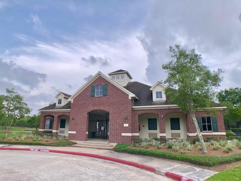 Photo 15 of 16 - 4322 Redford Valley Rd, Rosharon, TX 77583