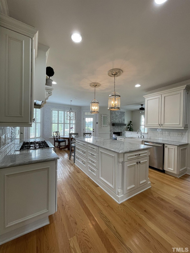 Photo 7 of 51 - 6228 Mitchell Mill Rd, Zebulon, NC 27597